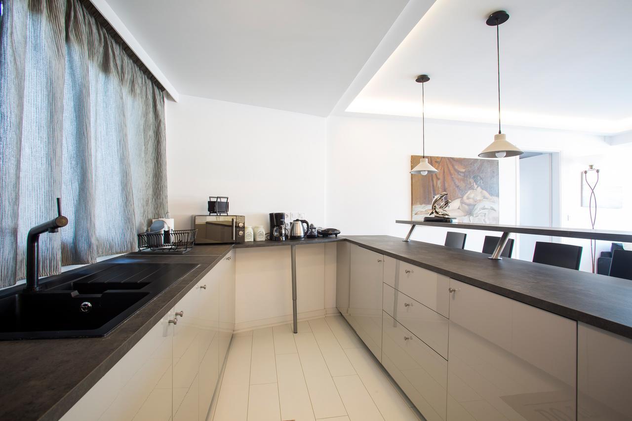 Bright Apartment With Stunning Acropolis Views! Sg5 Атина Екстериор снимка